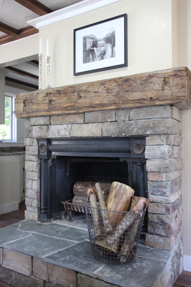 Hgtv S Vacation House For Free Episode 10 Cottage On The Lake Farmhouse Living Room Portland Maine By O Shea Builders Llc