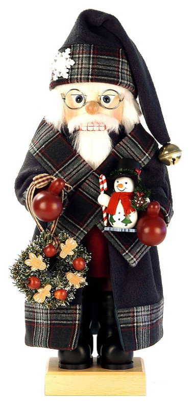Santa with Wreath Nutcracker
