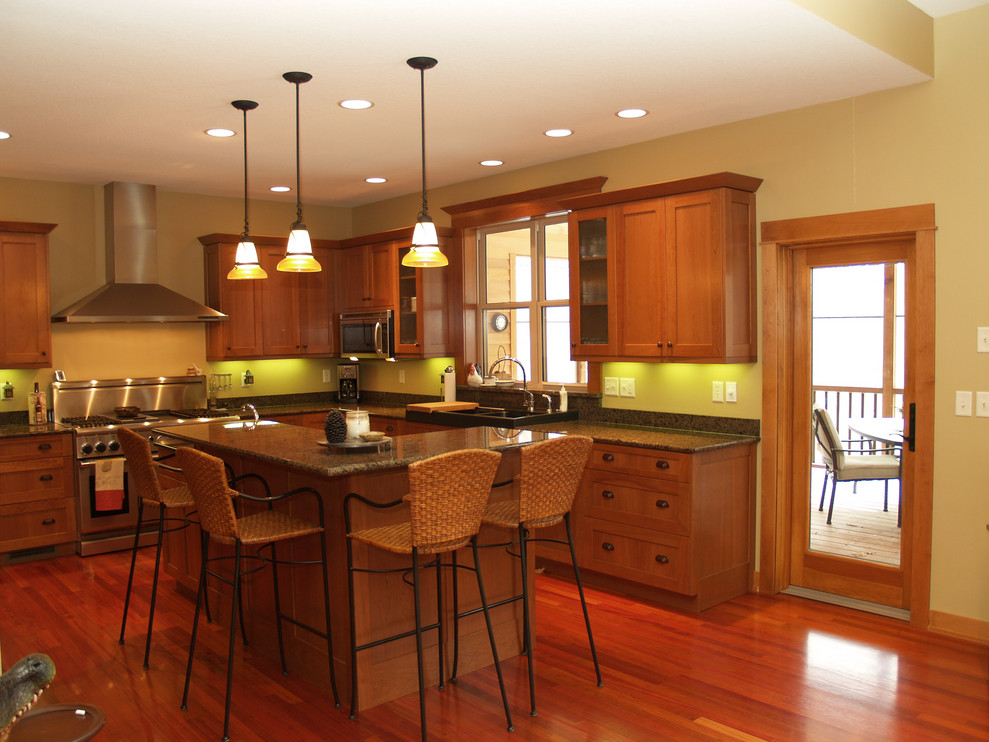 Kitchen - kitchen idea in Cedar Rapids