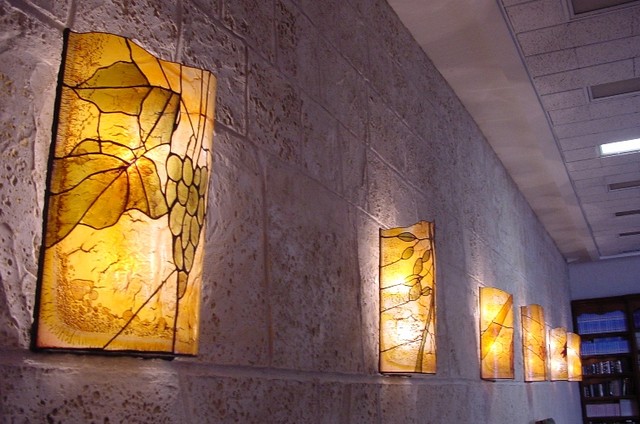 Stained glass lighting sculptures