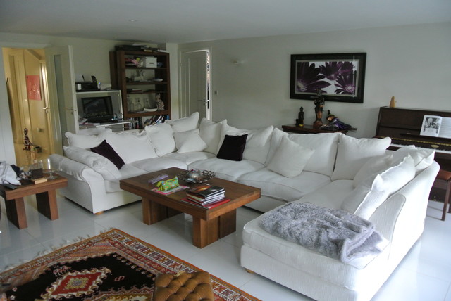 Rue Du Monnaie, Guernsey contemporary-living-room