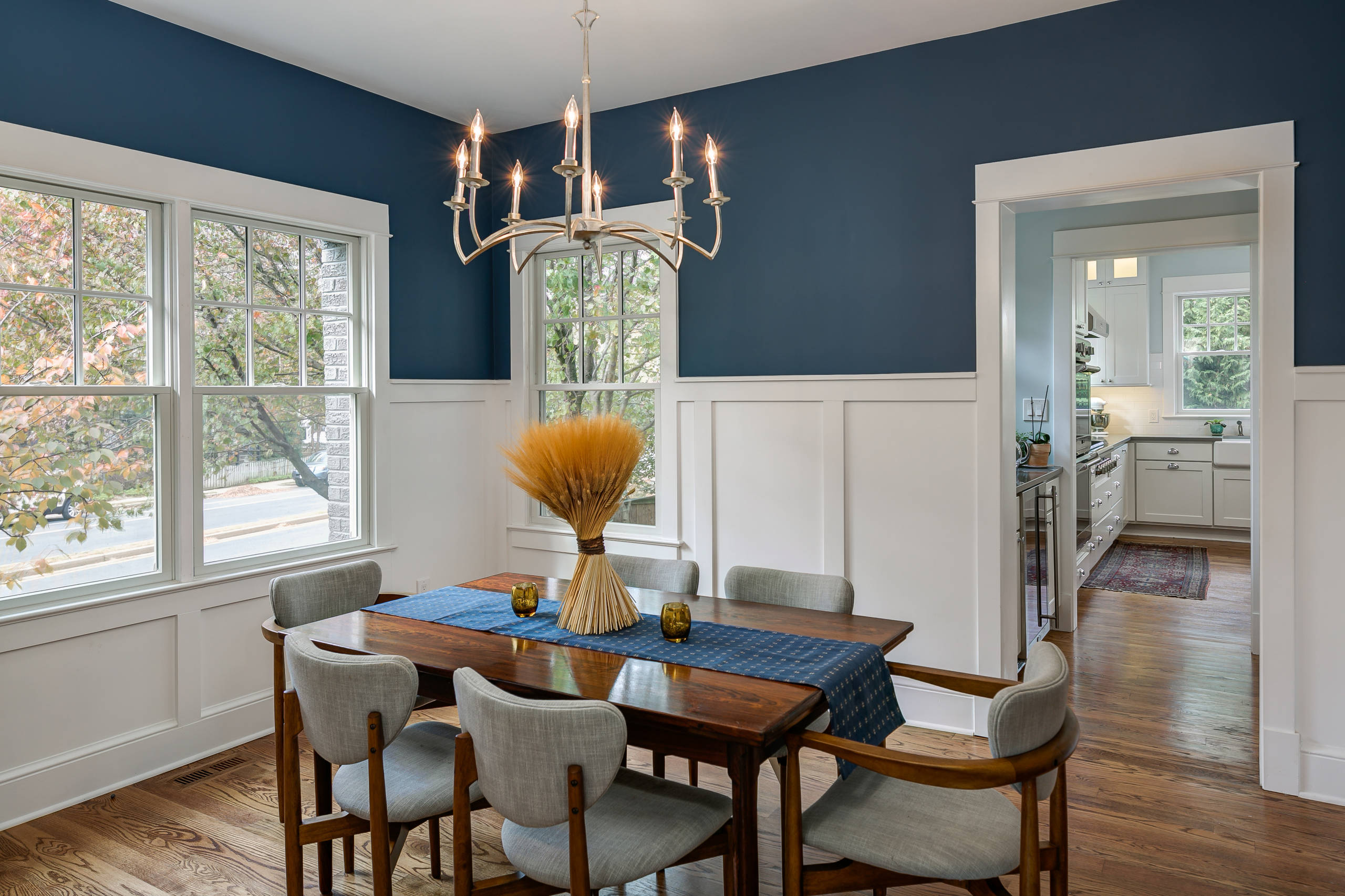 traditional-dining-room.jpg (2560×1706)-花瓣网