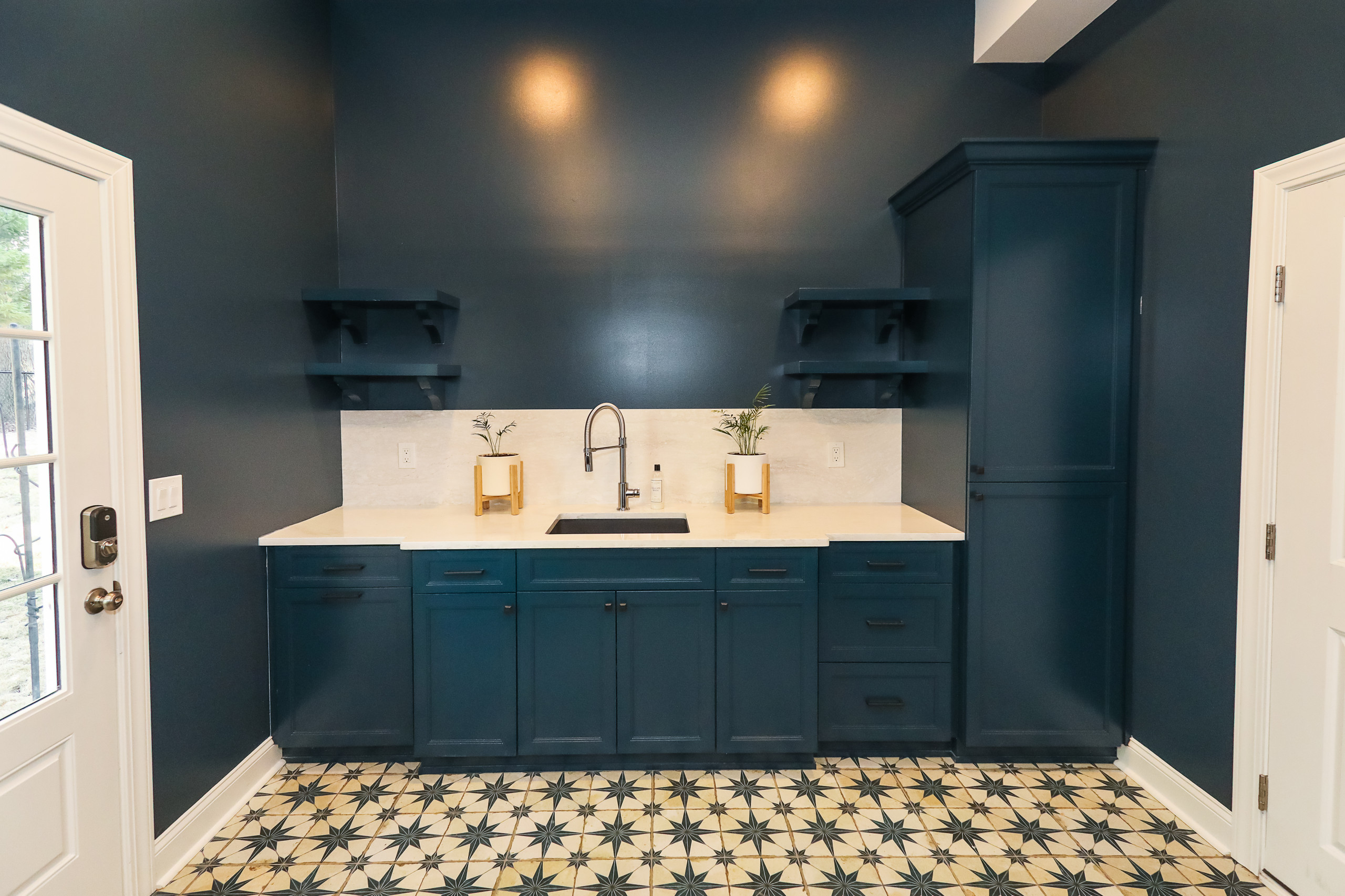 Gainesville-Basement and Garage