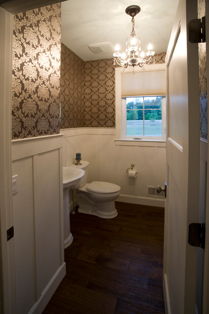 New Construction; Rustic Chic klassisch-badezimmer