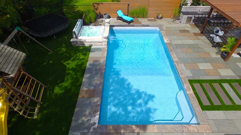 Example of a large minimalist pool design in Toronto
