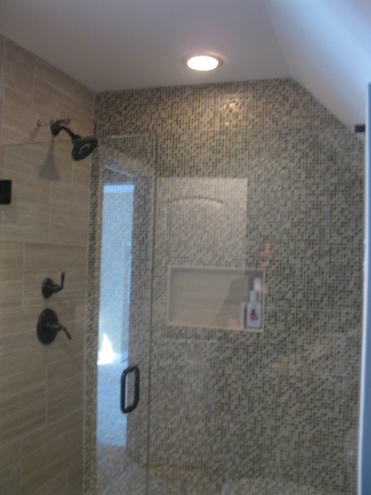 Mid-sized transitional home design photo in Cincinnati
