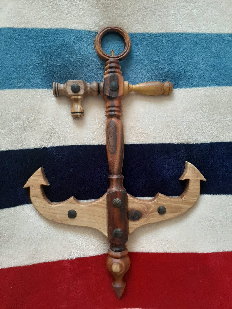 Сувениры из дерева