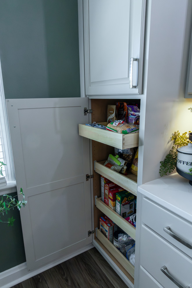 Farmhouse Style Kitchen