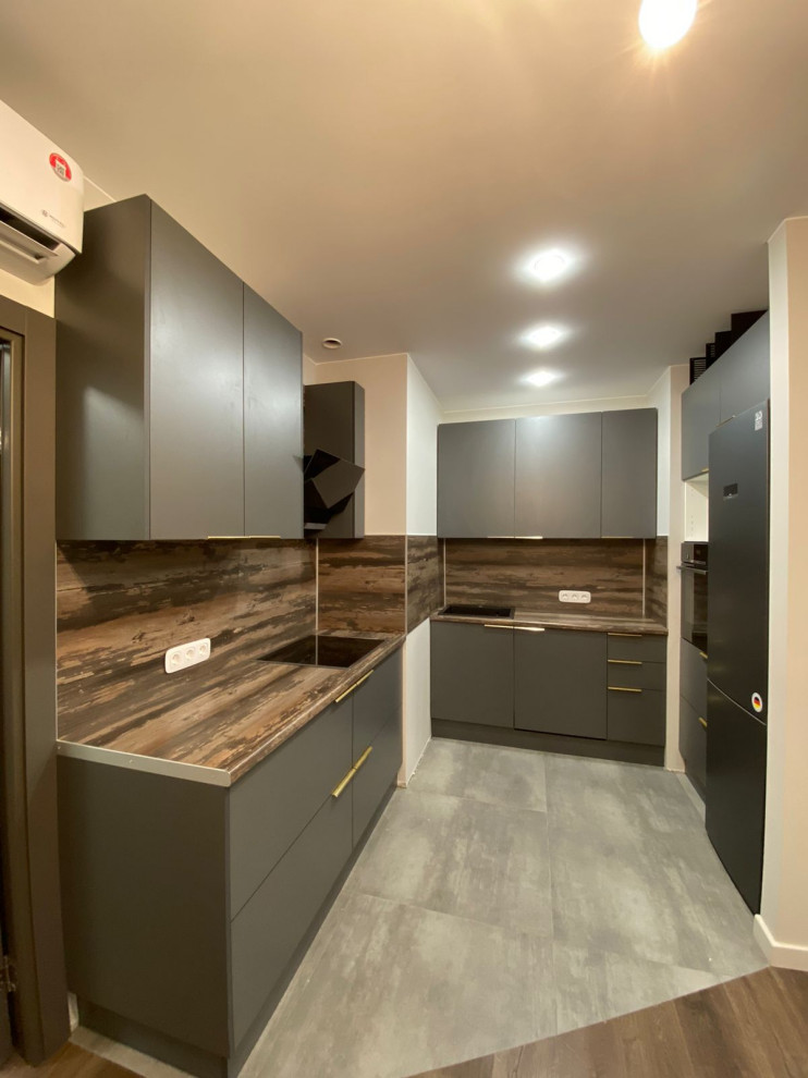 Кухня модерн с ручками