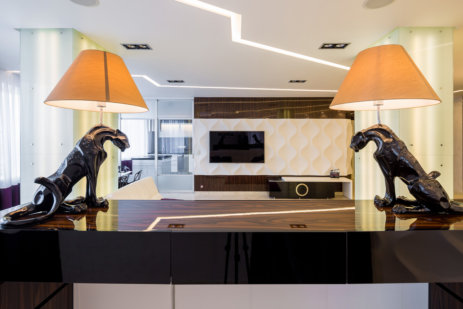 ЗАЗЕРКАЛЬЕ