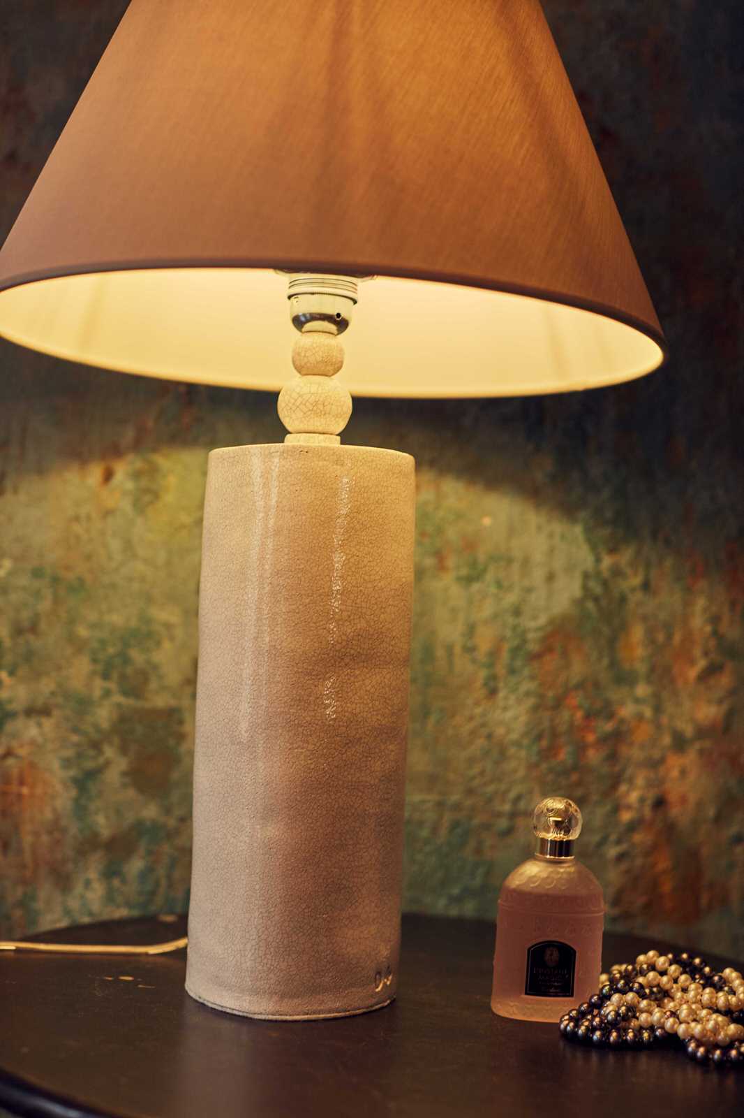 Настольная лампа