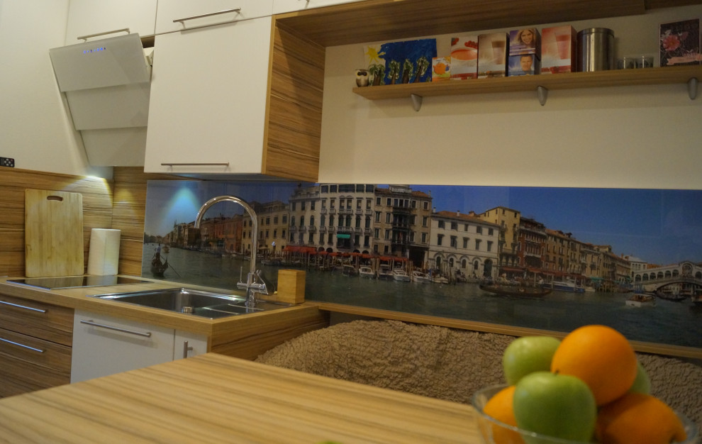 Однокомнатная квартира с кухней-гостиной 6м2 и стиральной машиной на кухне