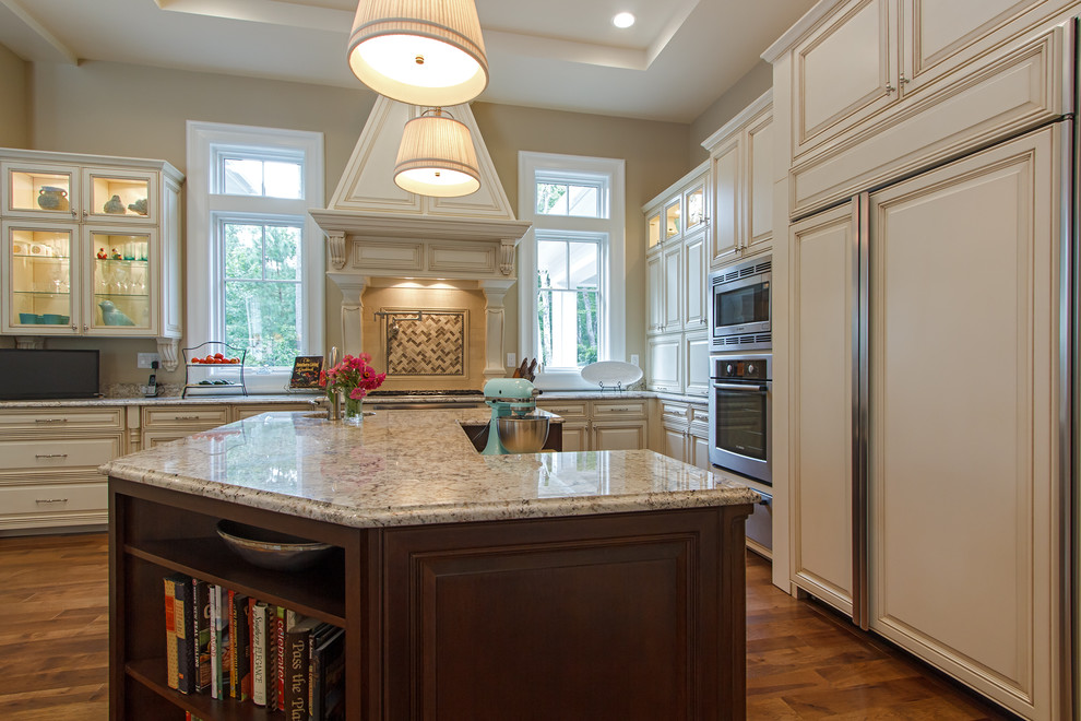 Example of a transitional kitchen design in Miami