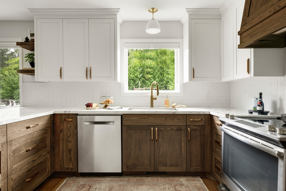 Kitchen - transitional kitchen idea in Minneapolis
