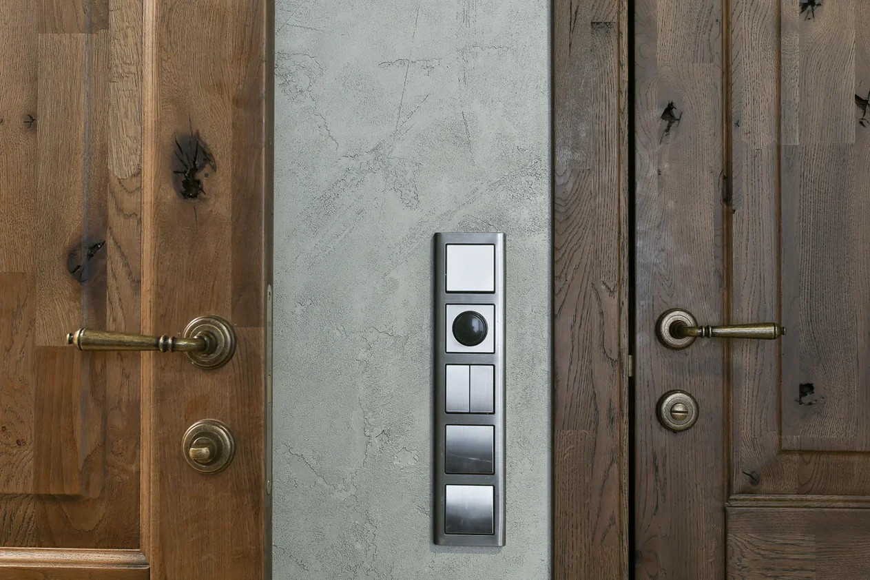 Раздвижные амбарные двери - тренд в современном дизайне интерьеров