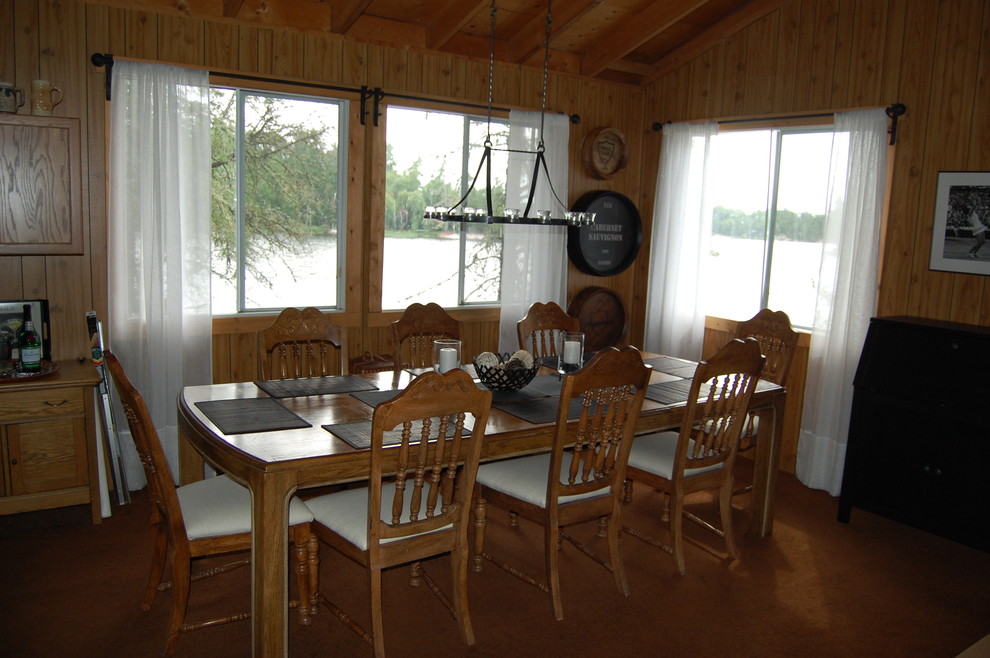 This is an example of a contemporary dining room in Seattle.