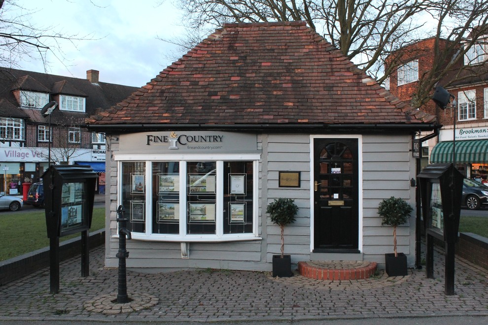 Fine & Country Estate Agency-Brookmans Park Office