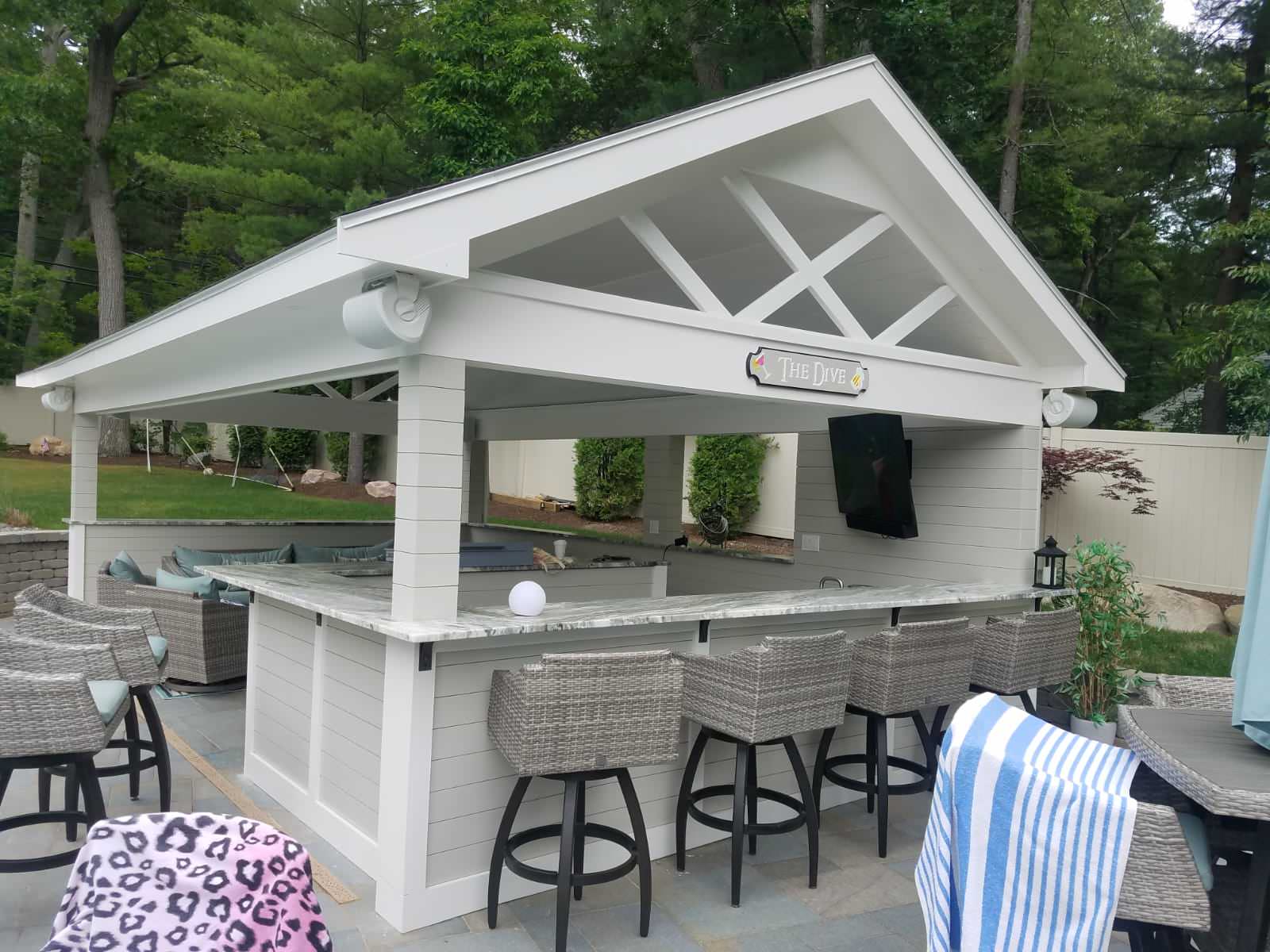 Exterior Bar