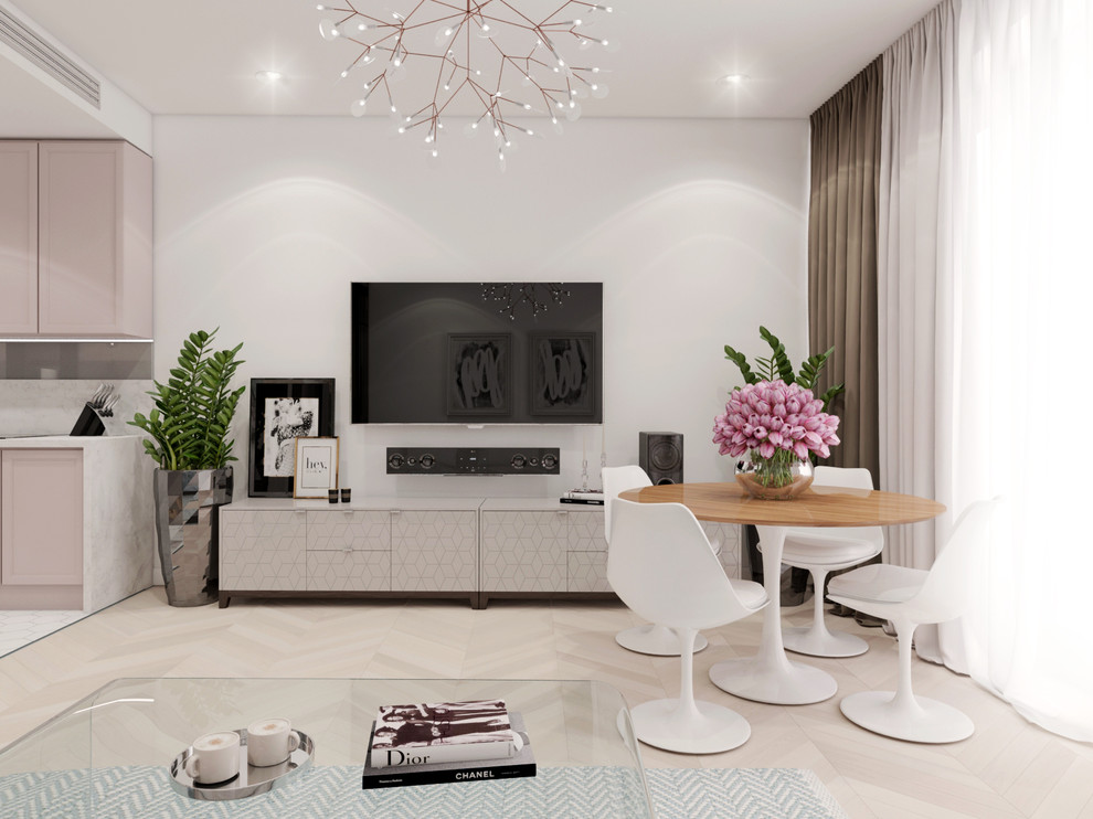 На берегу моря