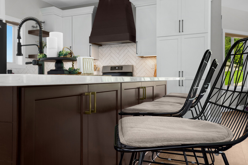 Home design - transitional home design idea in Cedar Rapids