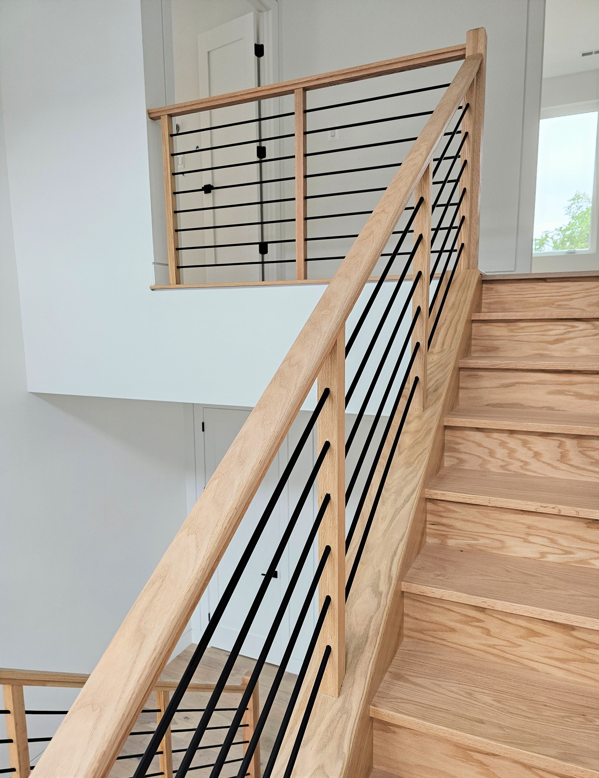 108_Red Oak Stairs in Light Filled Space, Fairfax, VA 22031