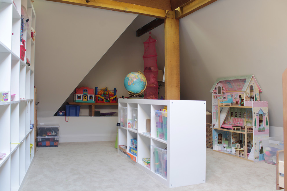 Photo of a traditional kids' room in Montreal.