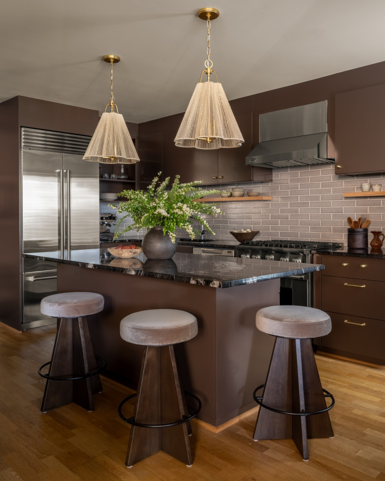 Kitchen - transitional kitchen idea in Seattle