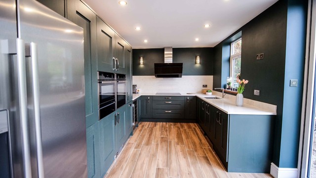 Solid oak painted green shaker contemporary-koek