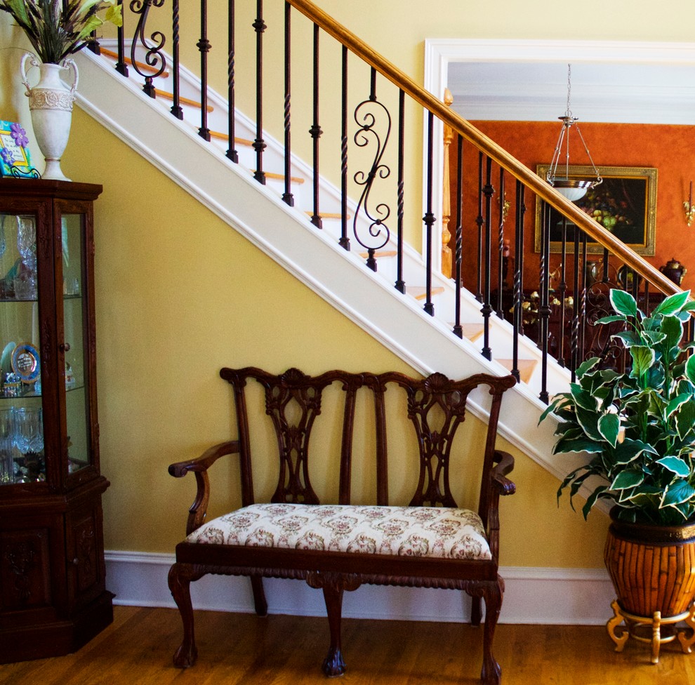 Transitional home design photo in Atlanta