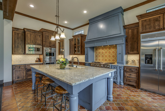 Spanish style in The Woodlands mediterraneo-cocina
