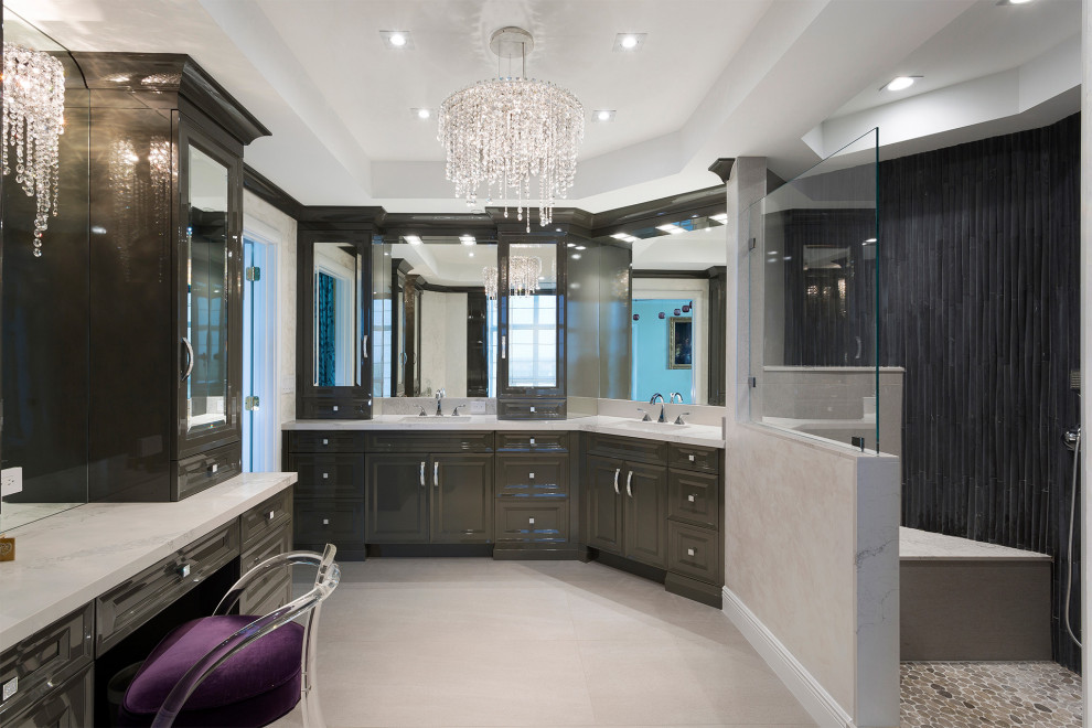 Bathroom - transitional bathroom idea in Miami