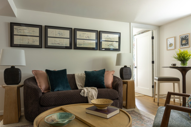 Roosevelt Rental transitional-living-room
