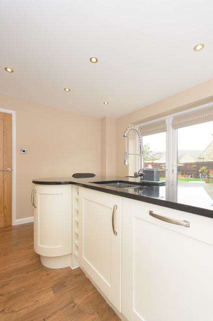 Shaker modern-kitchen