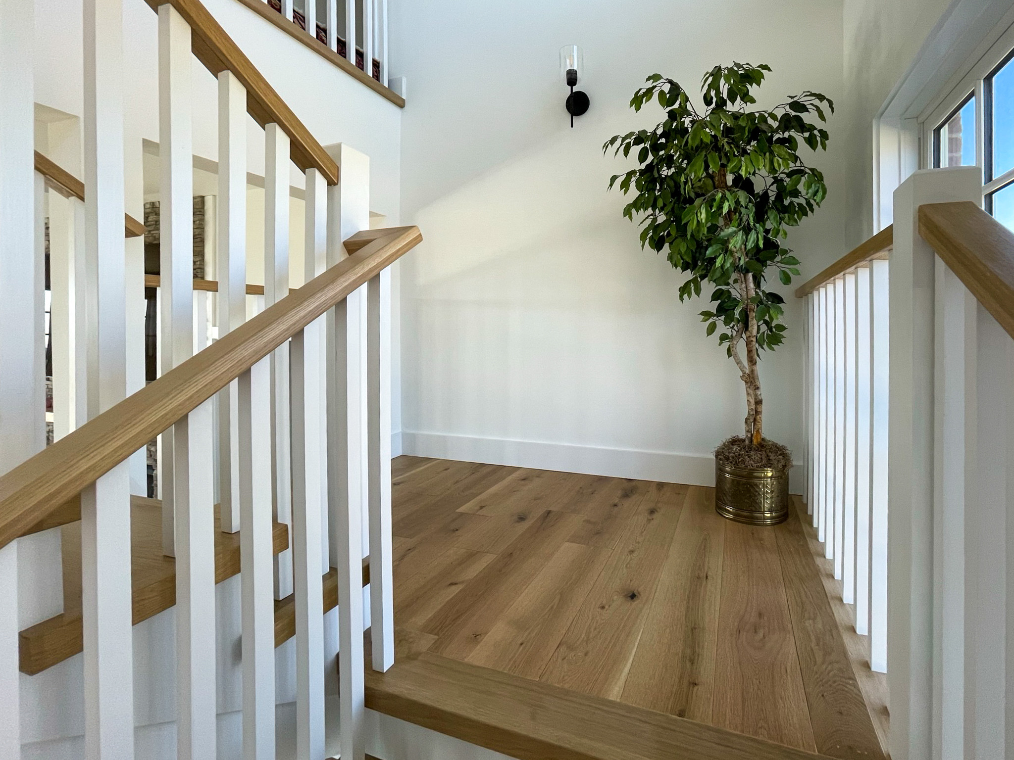 91_U-Shaped Floating Staircase Surrounded by Bucolic Mountain Views, Winchester,