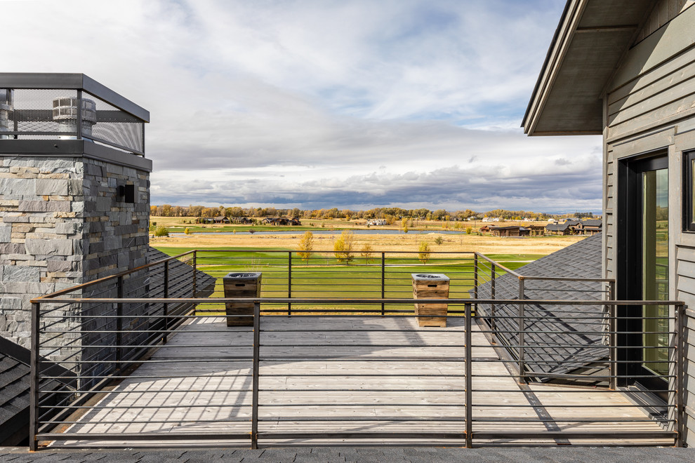 Example of a large mountain style deck design