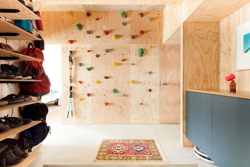 自宅にクライミングウォールを作るには？ | Houzz (ハウズ)
