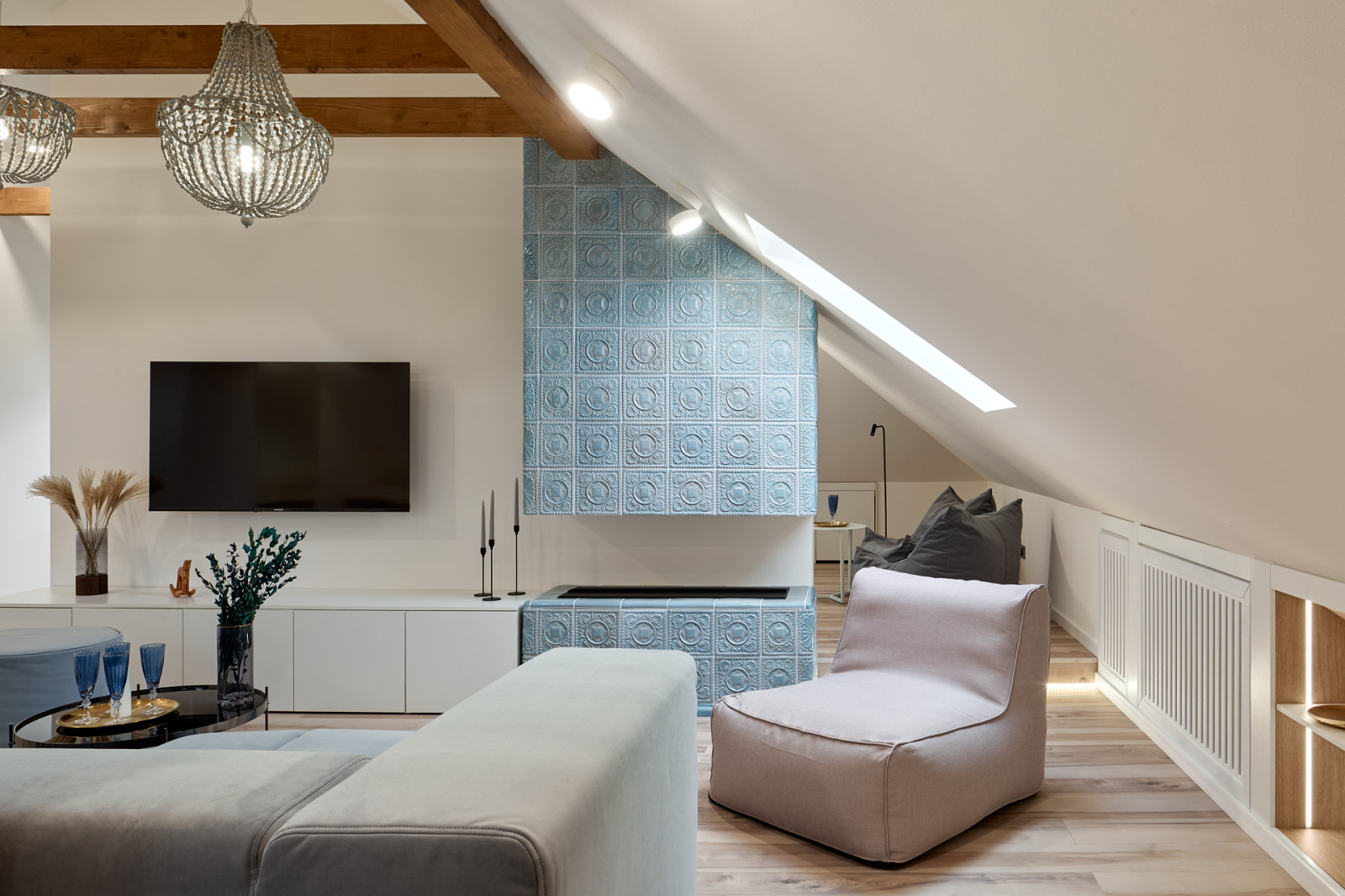 Мансарда в бусах