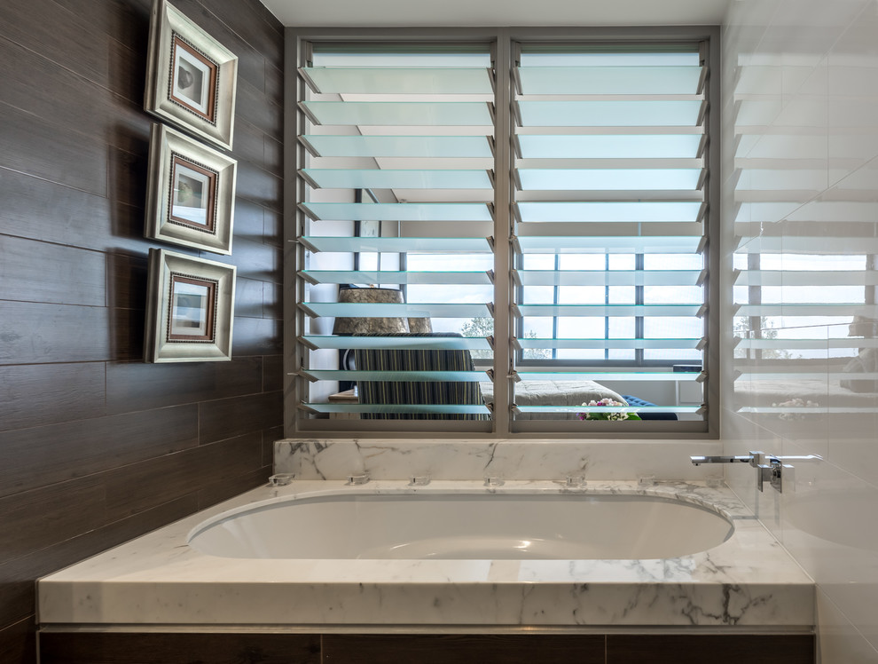Design ideas for an eclectic bathroom in Sydney.