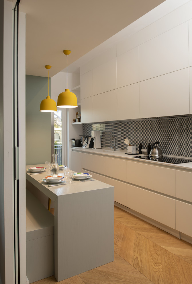 Design ideas for a contemporary kitchen in Rome.