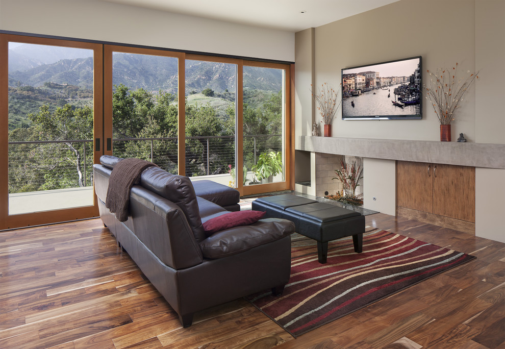 Traditional living room in Santa Barbara.