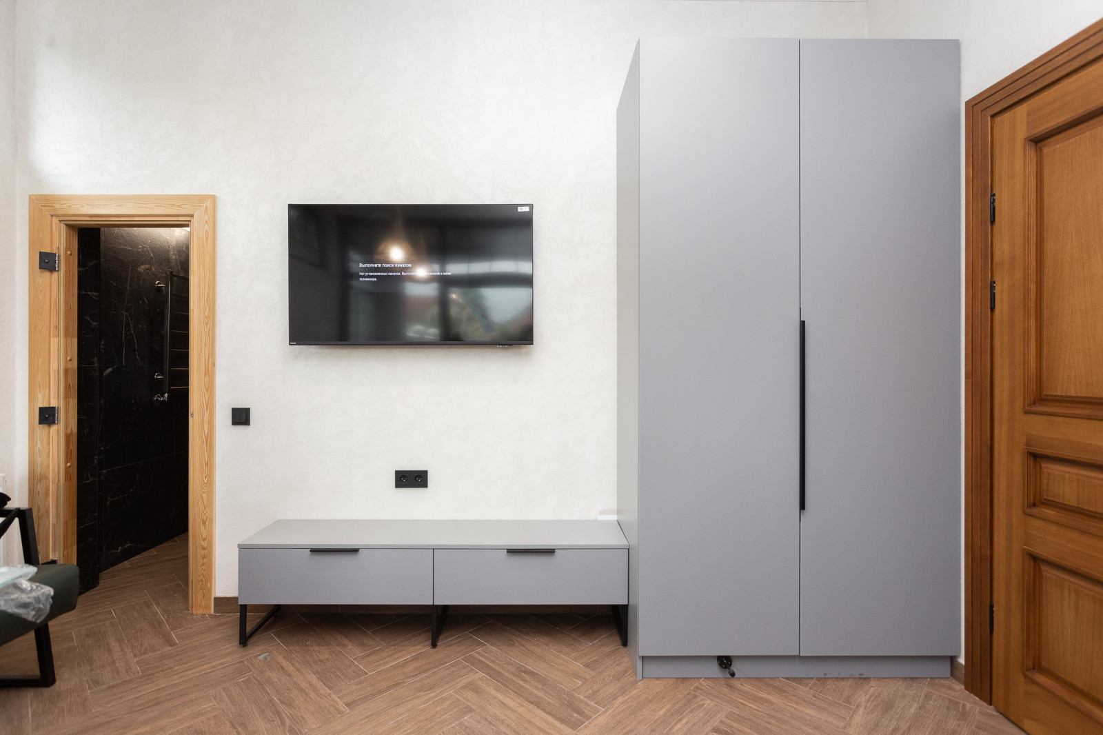 Кухня в современном стиле в гостиничном комплексе