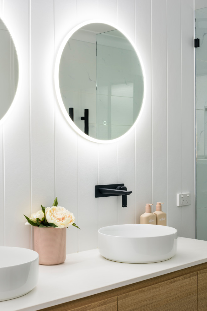 Vanities main bathroom
