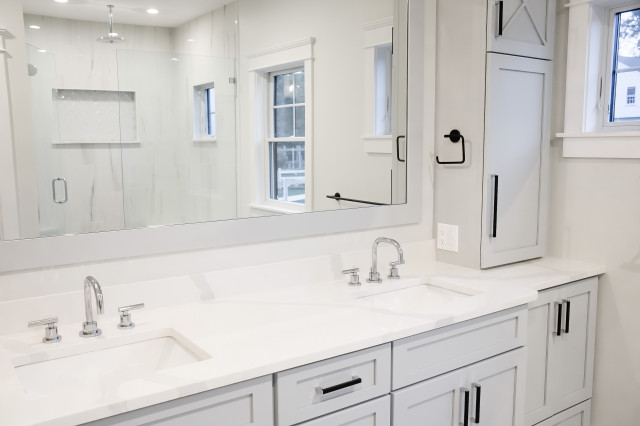 Pinecone contemporary-bathroom