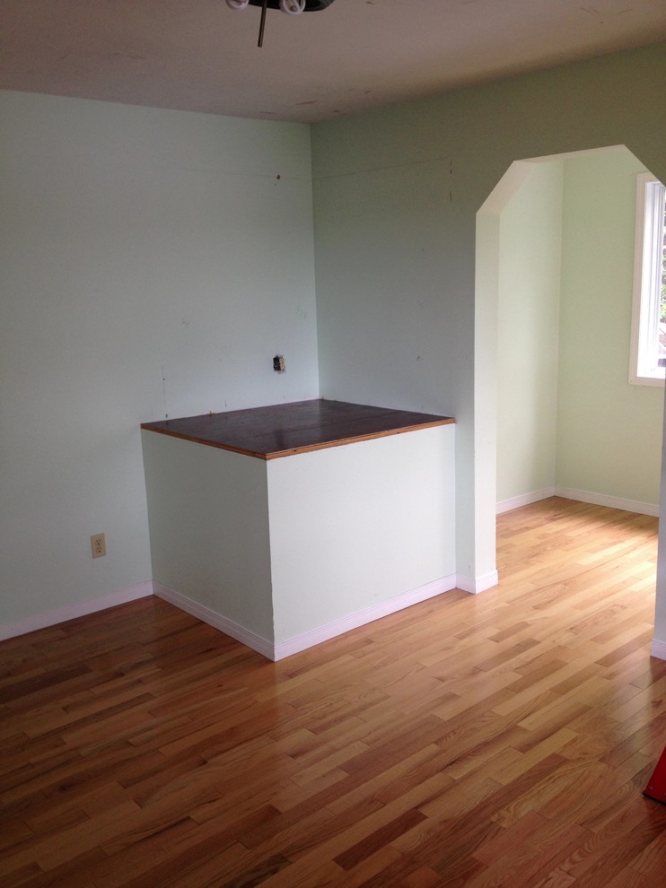 Awkward bulkhead in bedroom help please