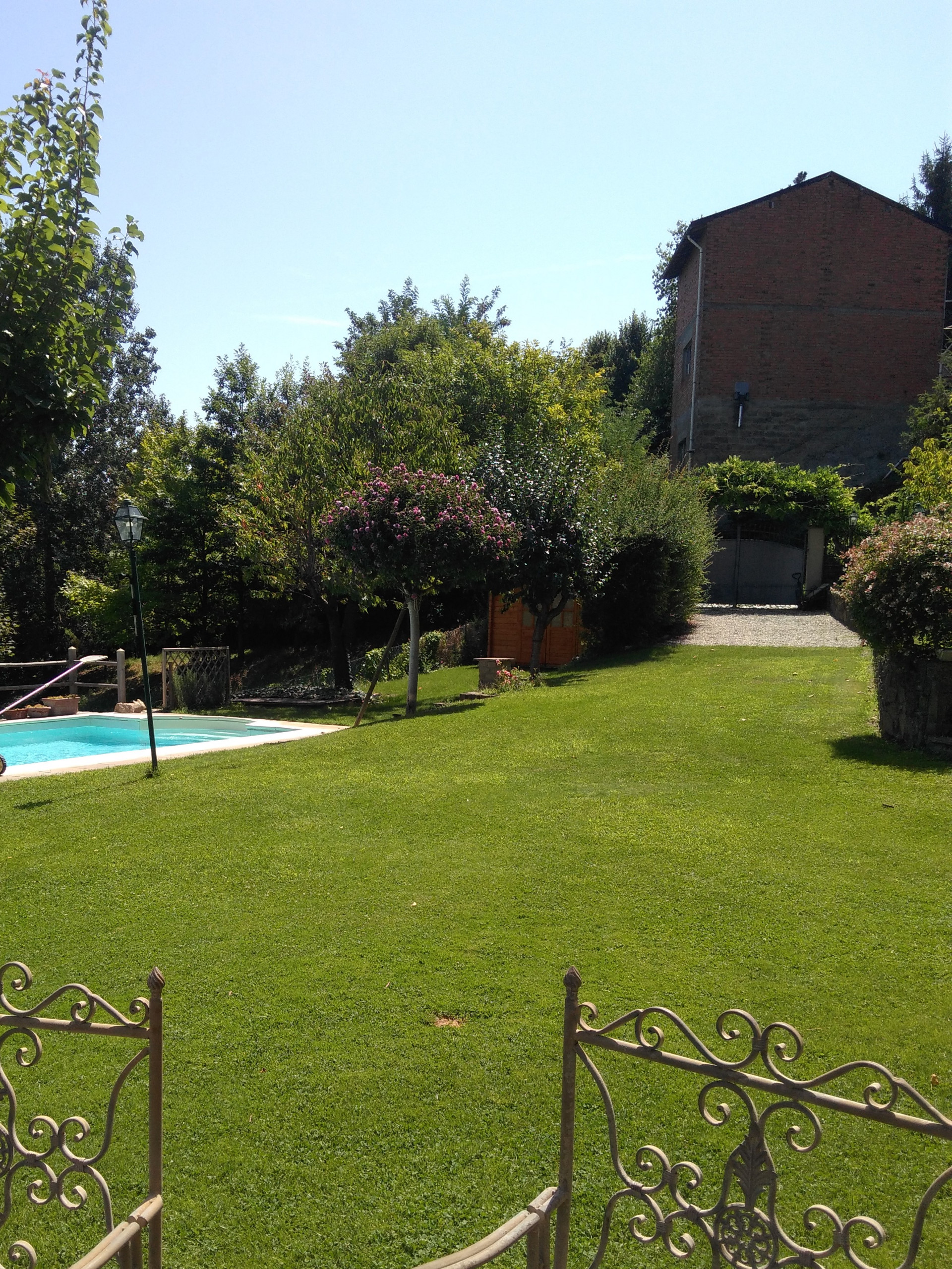 Appartamento con piscina nel Monferrato