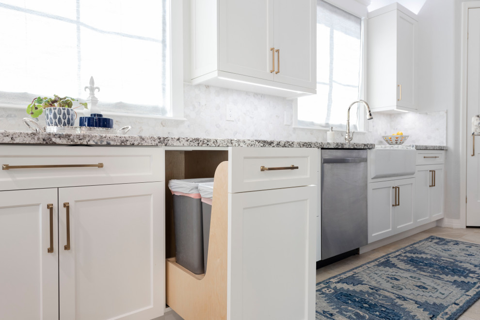Kitchen - kitchen idea in Phoenix