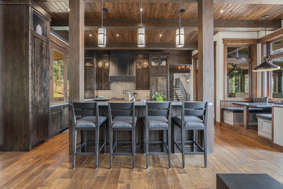 Kitchen and Breakfast Nook