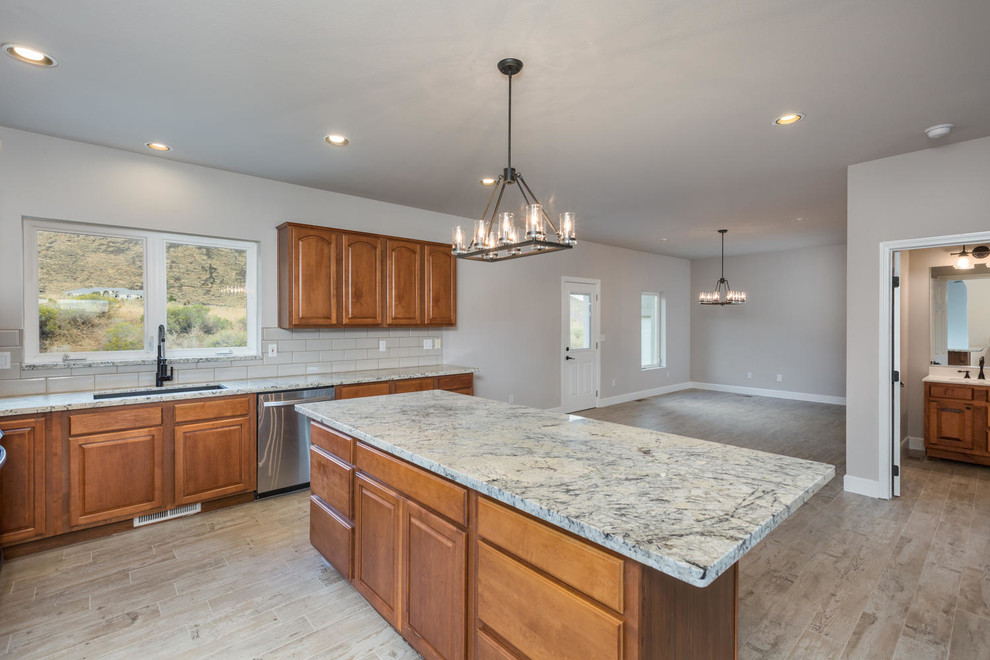 Home design - transitional home design idea
