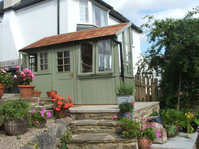 Posh shed with Greenhouse klassisk-foerraad