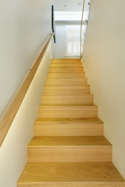 Stairs, Hallways & Landings contemporain-escalier